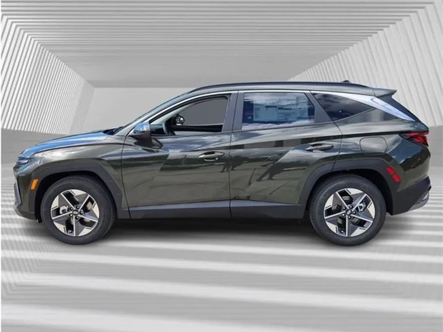 2025 Hyundai Tucson SEL photo 1