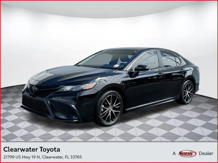 2024 Toyota Camry SE photo 1