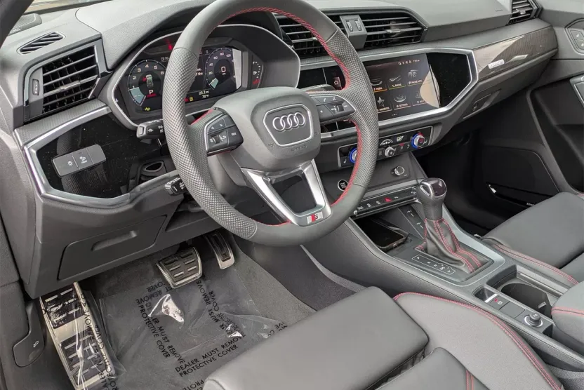 2025 Audi Q3 S line Premium Plus photo 1