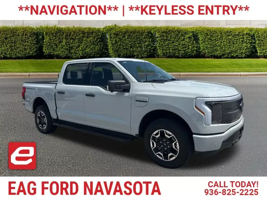 2023 Ford F-150 Lightning XLT photo 1