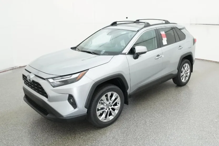 2025 Toyota RAV4 XLE Premium photo 1