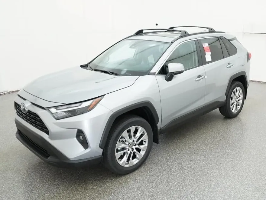 2025 Toyota RAV4 XLE Premium photo 1