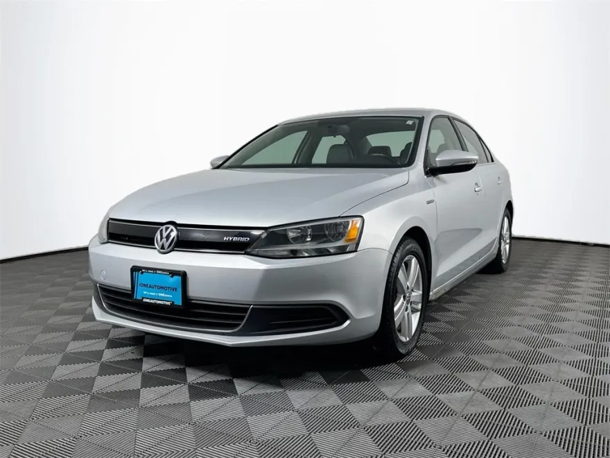 2013 Volkswagen Jetta Hybrid photo 1