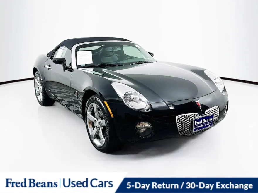 2007 Pontiac Solstice Base Convertible photo 1