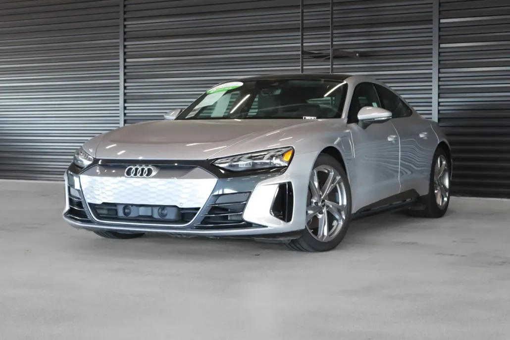 2022 Audi e-tron GT Premium Plus photo 1