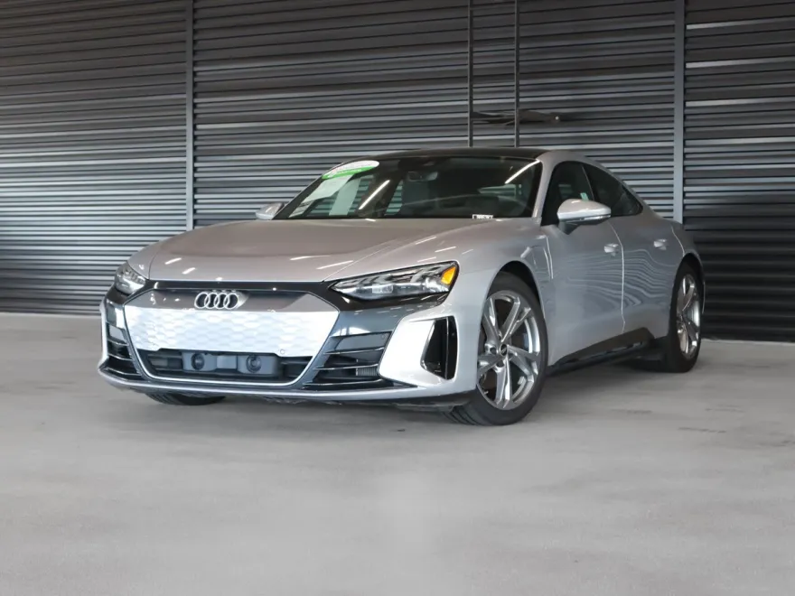 2022 Audi e-tron GT Premium Plus photo 1