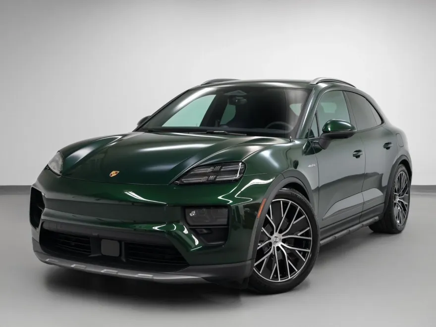 2025 Porsche Macan 4 Electric photo 1