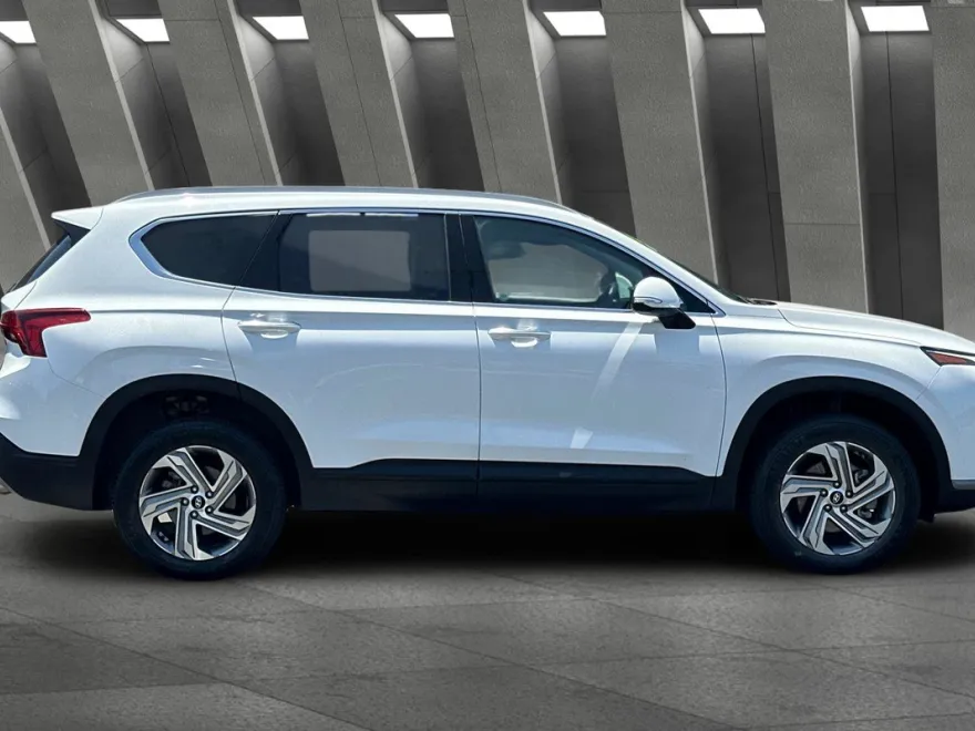 2023 Hyundai Santa Fe SEL photo 1