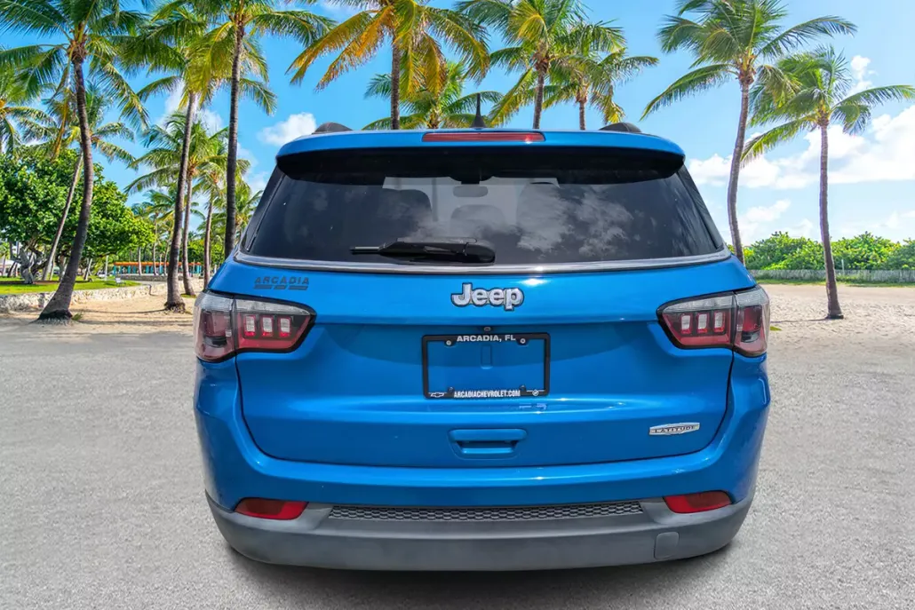 2018 Jeep Compass Latitude photo 1