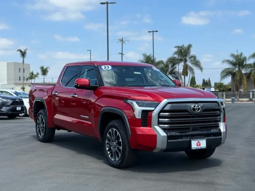 2023 Toyota Tundra Limited photo 1