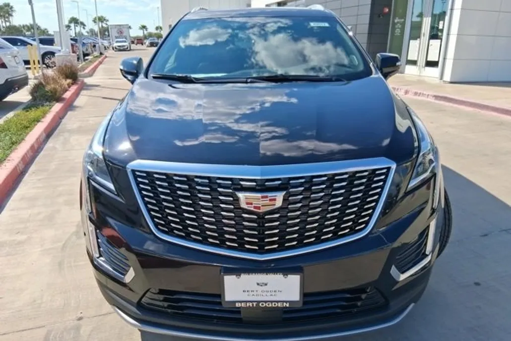 2025 Cadillac XT5 Premium Luxury photo 1