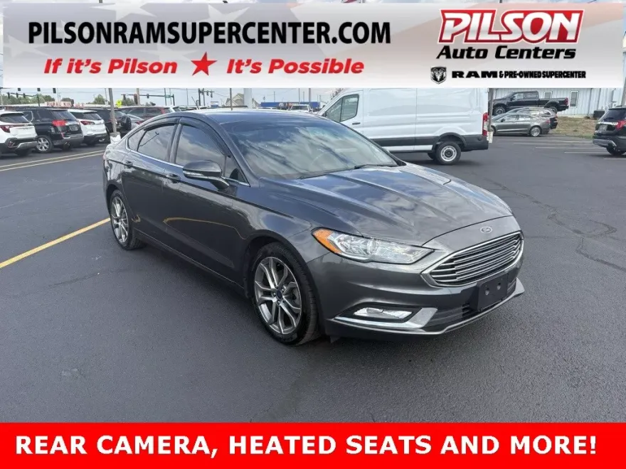 2017 Ford Fusion SE photo 1