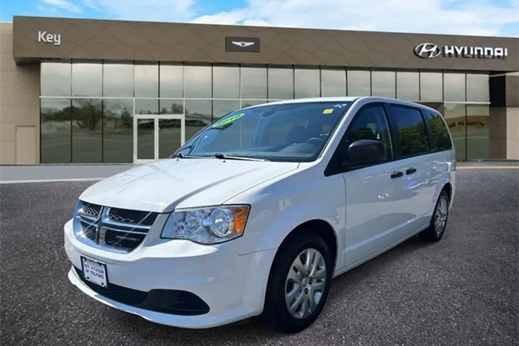 2019 Dodge Grand Caravan SE photo 1