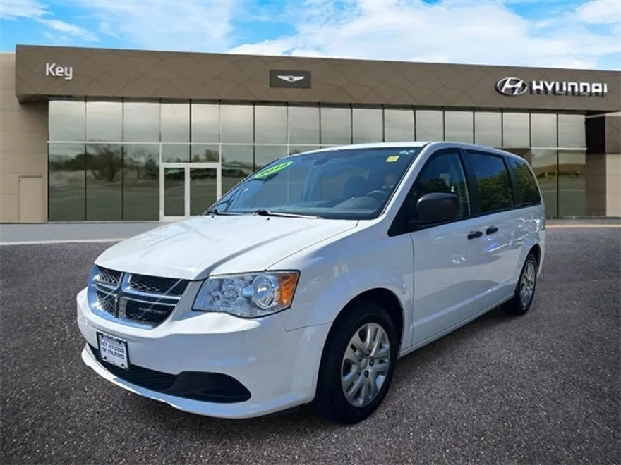 2019 Dodge Grand Caravan SE photo 1