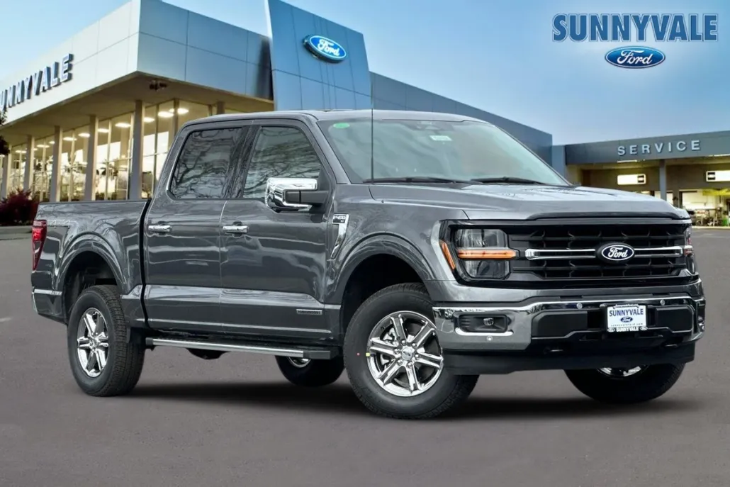 2025 Ford F-150 XLT photo 1