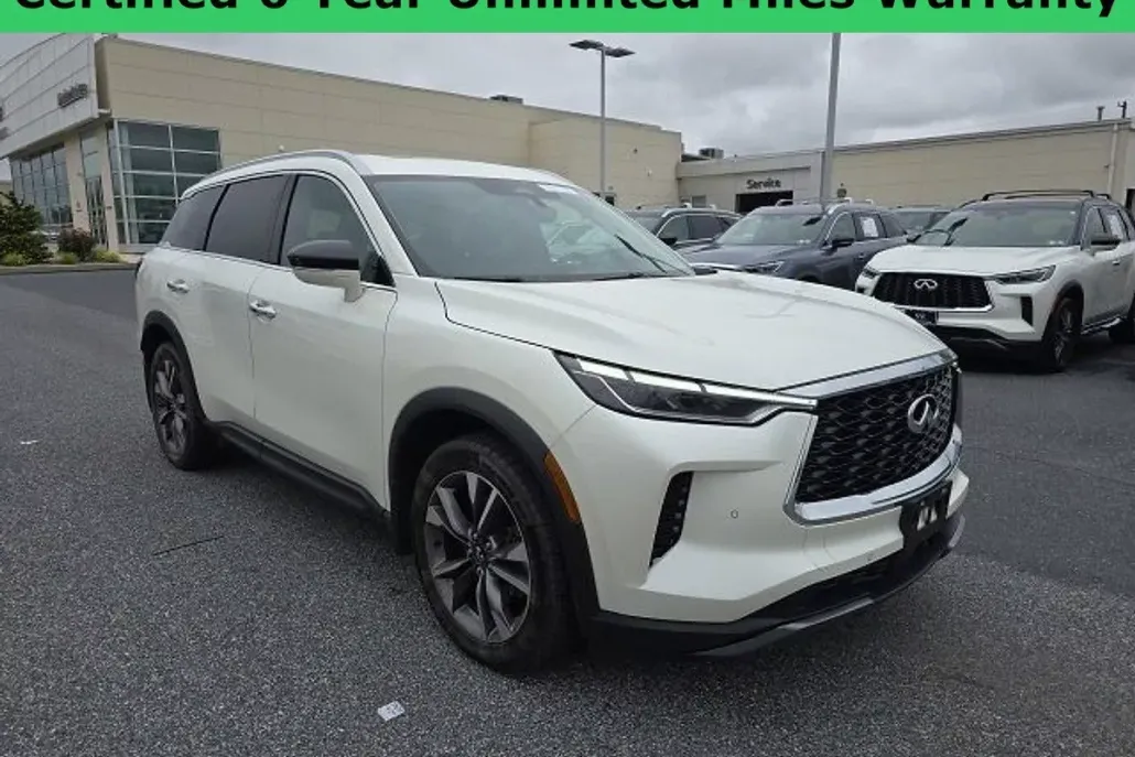 2022 Infiniti QX60 Luxe AWD photo 1