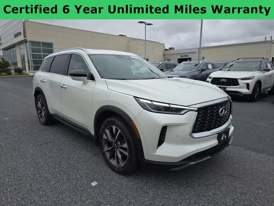 2022 Infiniti QX60 Luxe AWD photo 1