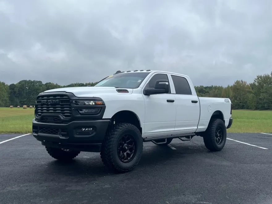2025 Ram 2500 Tradesman photo 1