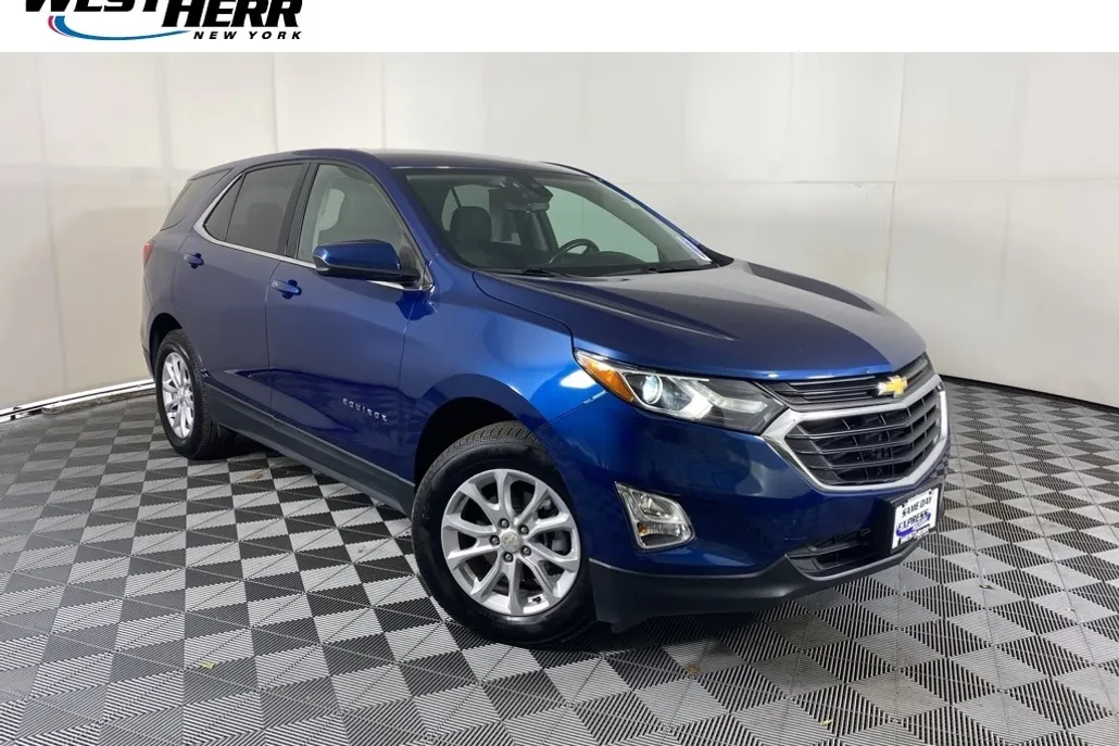 2020 Chevrolet Equinox LT photo 1