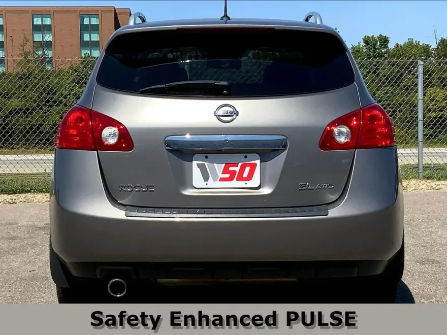 2012 Nissan Rogue AWD SL photo 1