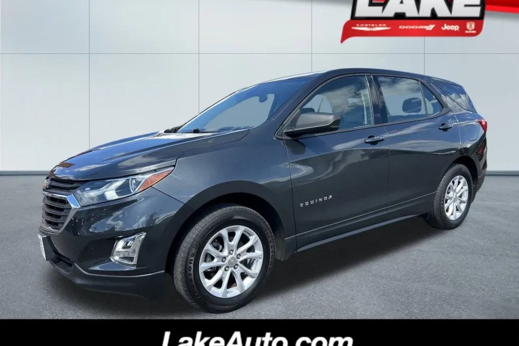2019 Chevrolet Equinox LS photo 1