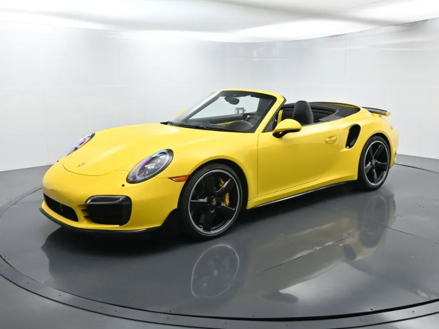 2016 Porsche 911 Turbo S photo 1