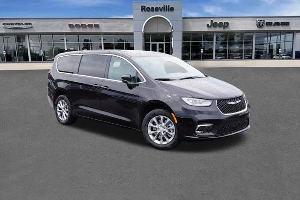 2025 Chrysler Pacifica photo 1