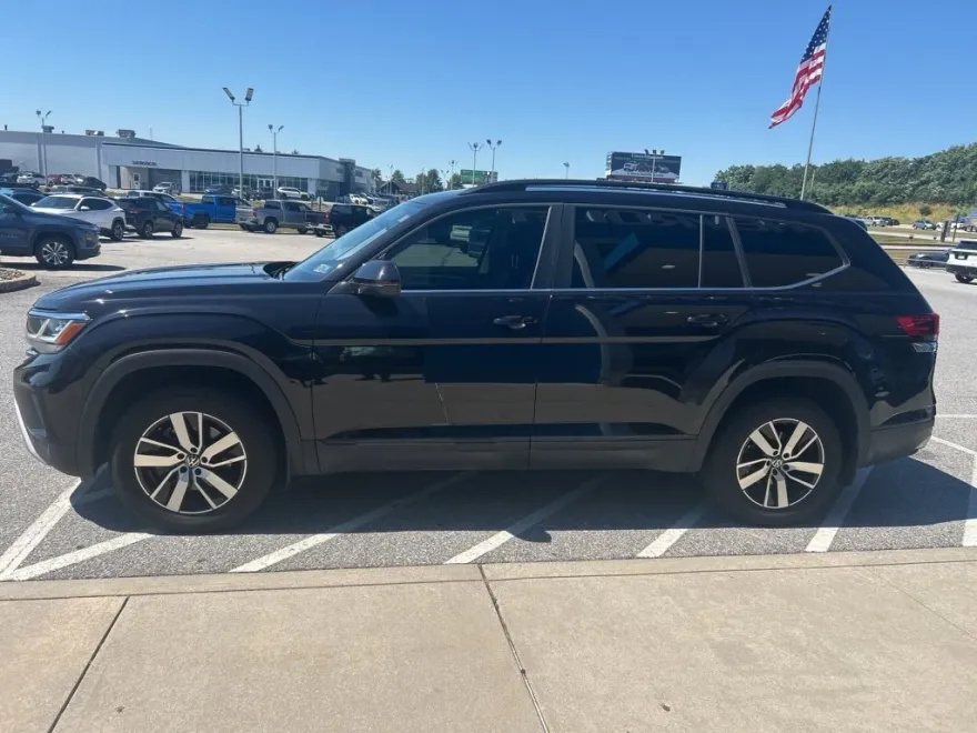 2021 Volkswagen Atlas SE photo 1