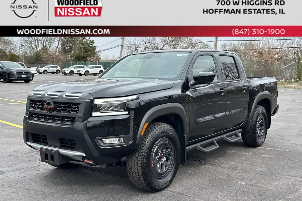2025 Nissan Frontier PRO-4X Crew Cab photo 1