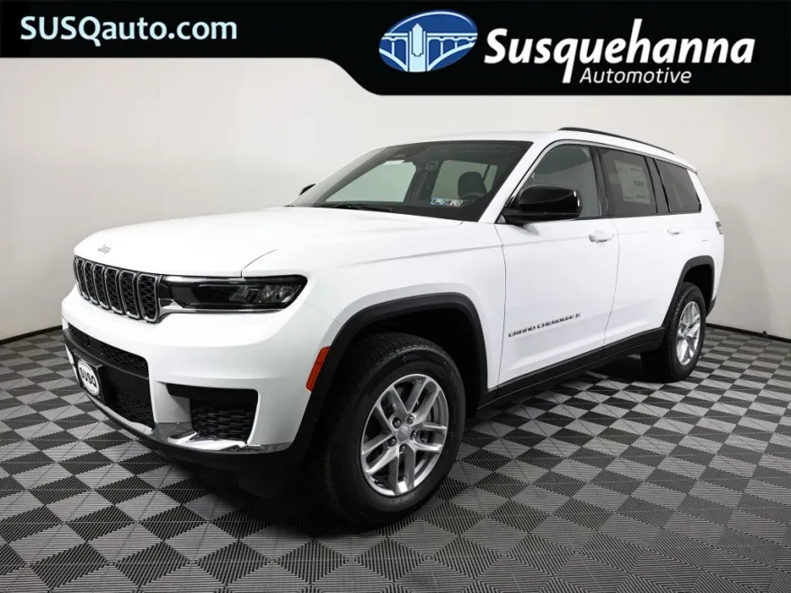 2025 Jeep Grand Cherokee Laredo X photo 1