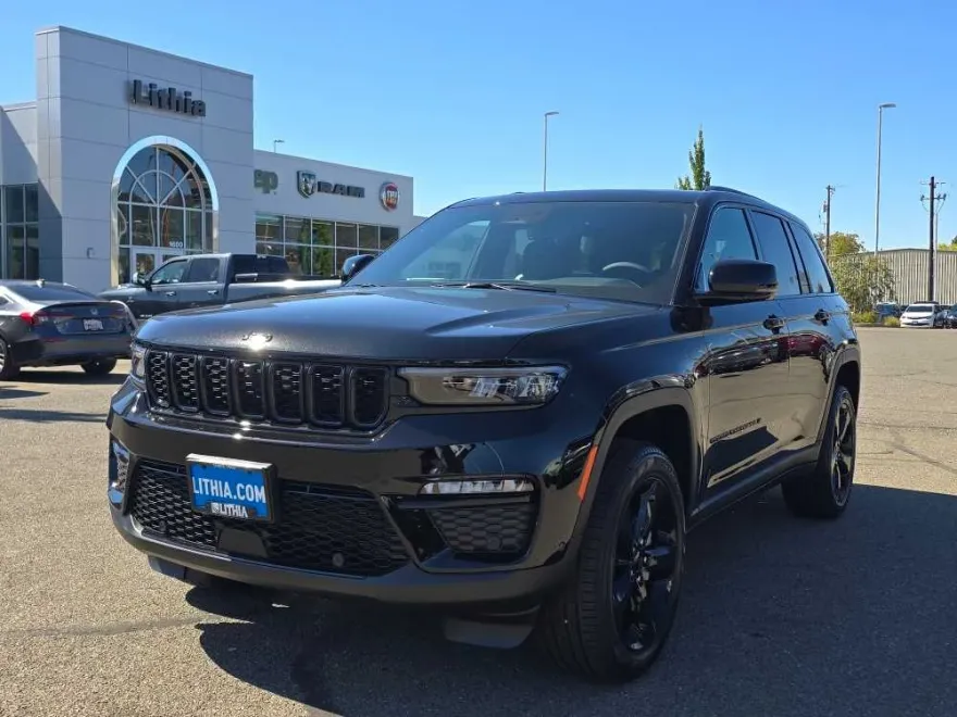 2025 Jeep Grand Cherokee Limited photo 1