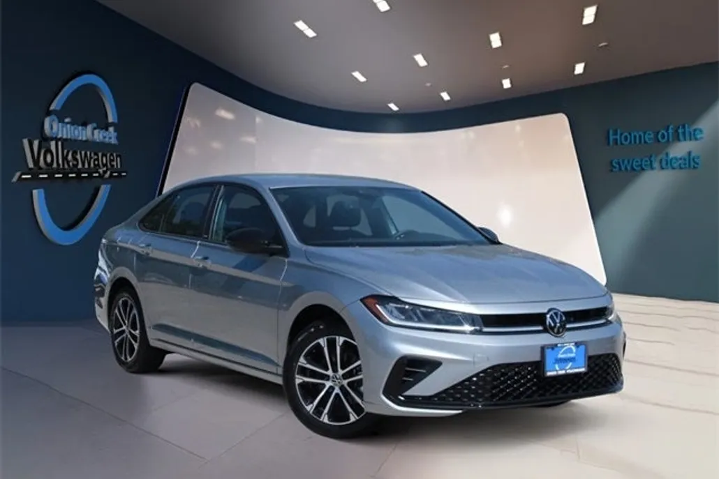 2025 Volkswagen Jetta 1.5T Sport photo 1