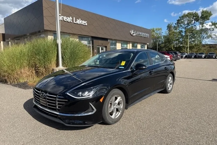 2023 Hyundai Sonata SE photo 1