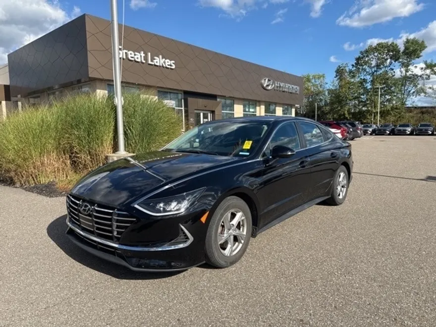 2023 Hyundai Sonata SE photo 1