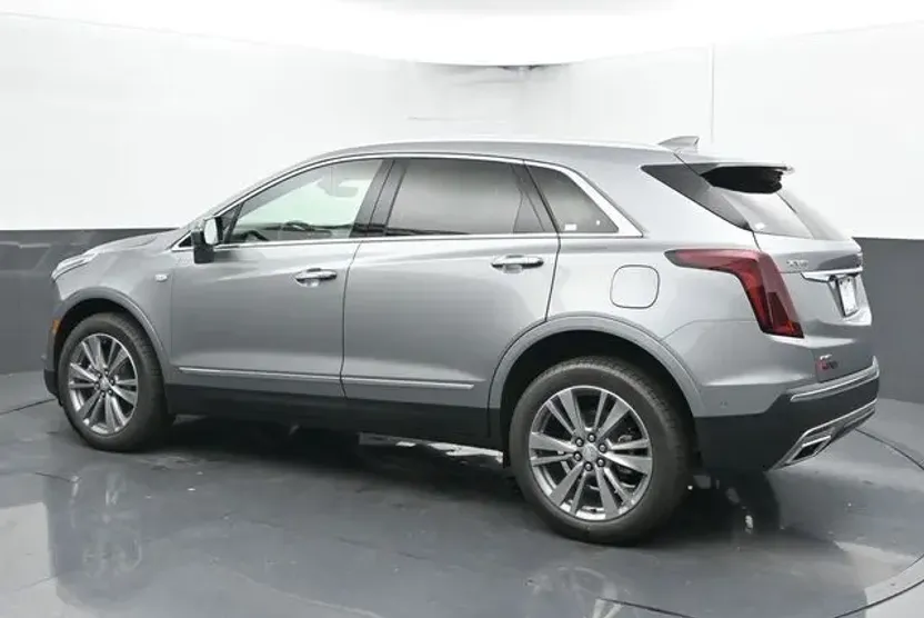 2025 Cadillac XT5 Premium Luxury photo 1