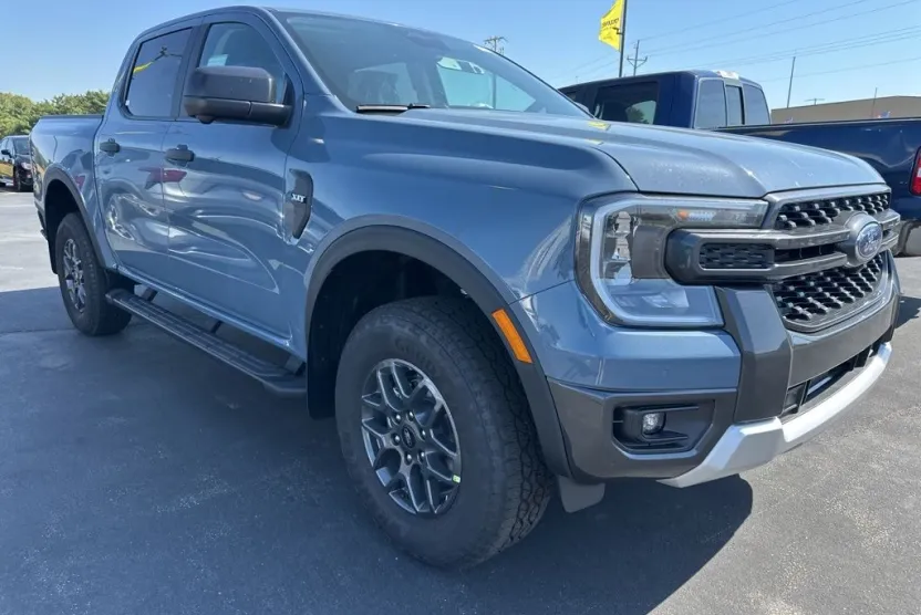 2025 Ford Ranger XLT photo 1