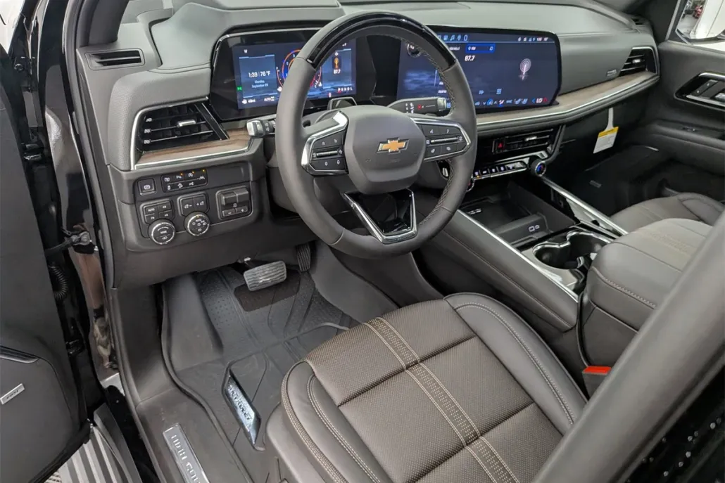 2026 Chevrolet Suburban High Country photo 1