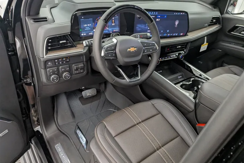 2026 Chevrolet Suburban High Country photo 1