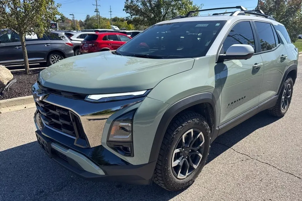2025 Chevrolet Equinox ACTIV photo 1