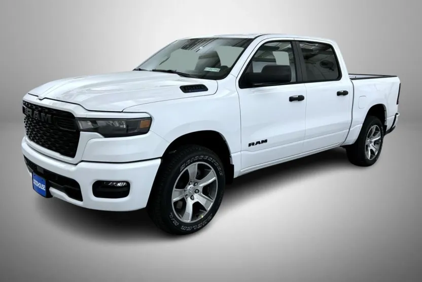 2025 Ram 1500 Tradesman photo 1