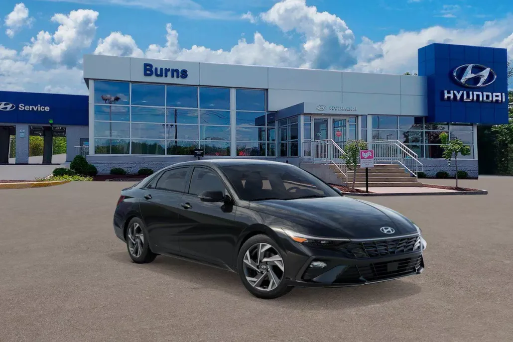 2025 Hyundai Elantra SEL Sport photo 1