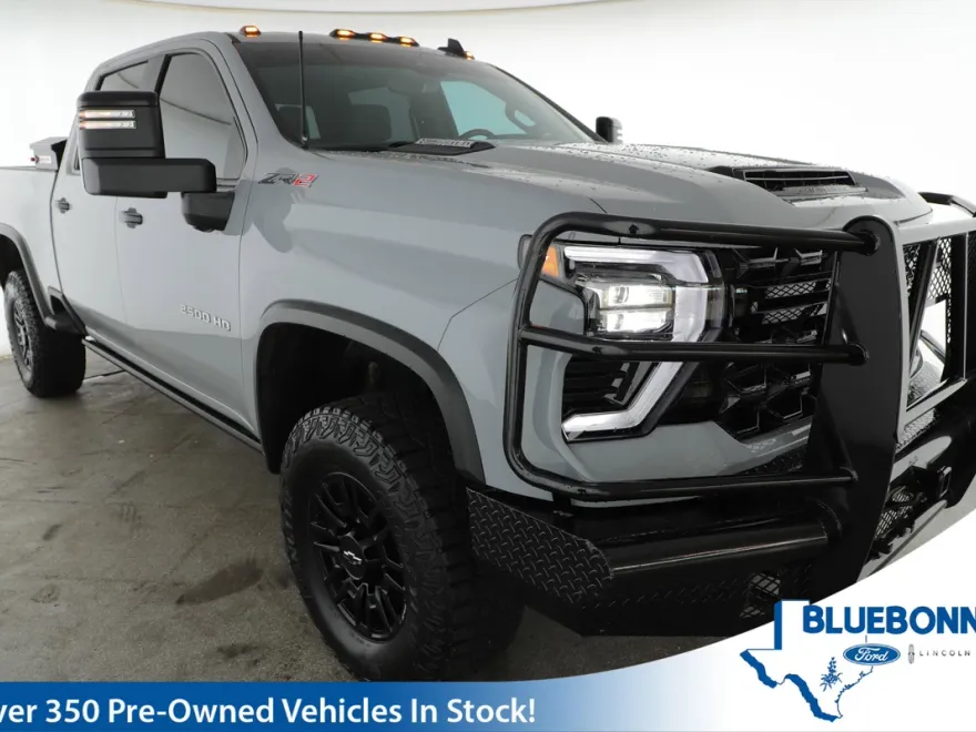 2024 Chevrolet Silverado 2500HD ZR2 photo 1