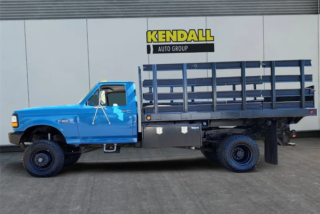 1997 Ford F-450 XL photo 1
