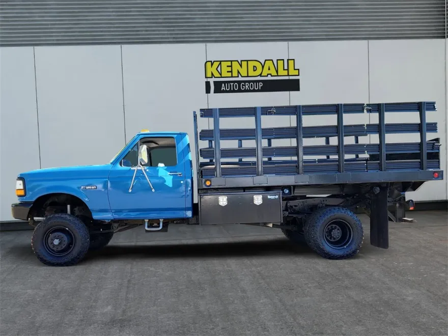 1997 Ford F-450 XL photo 1