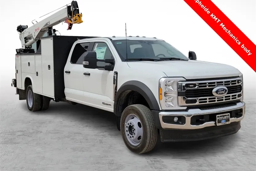 2024 Ford F-550 XL photo 1
