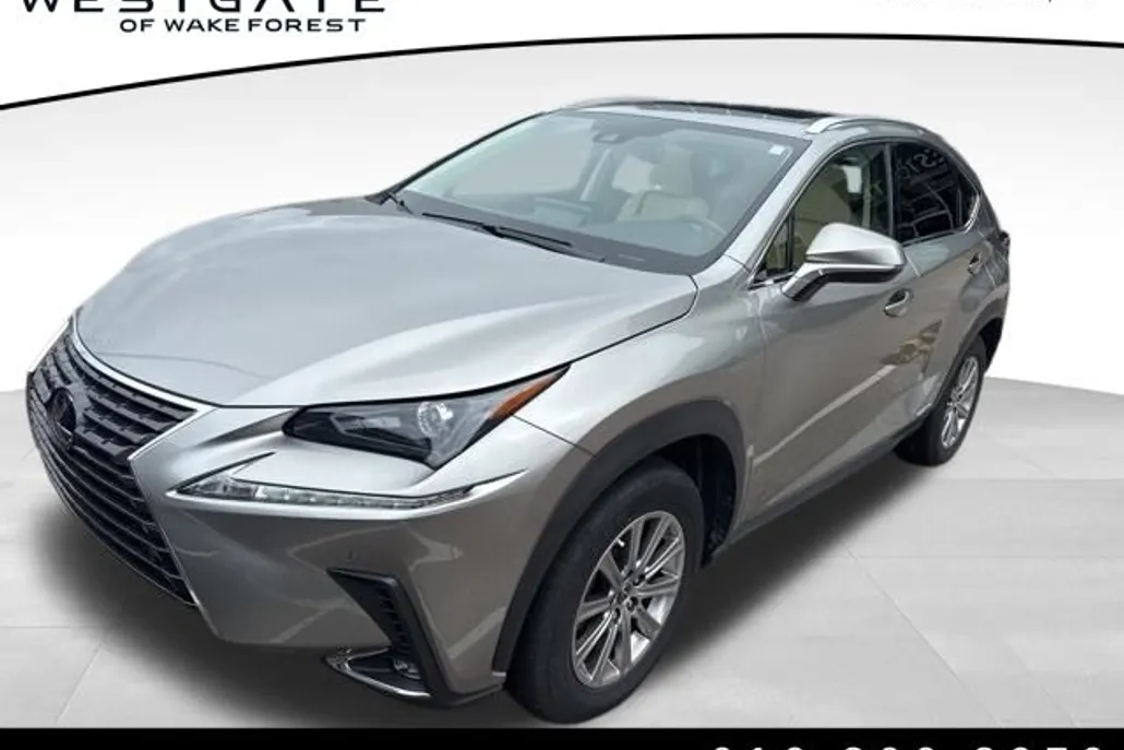 2021 Lexus NX 300h photo 1