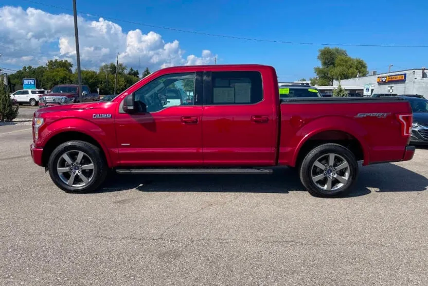 2015 Ford F-150 XLT photo 1