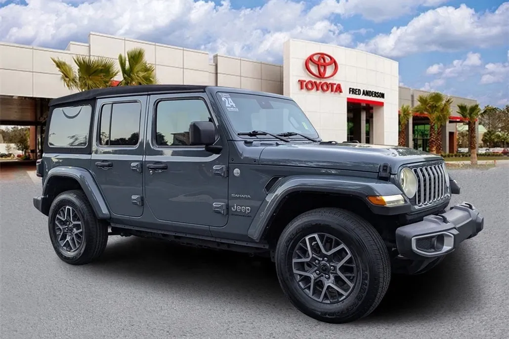2024 Jeep Wrangler Sahara photo 1
