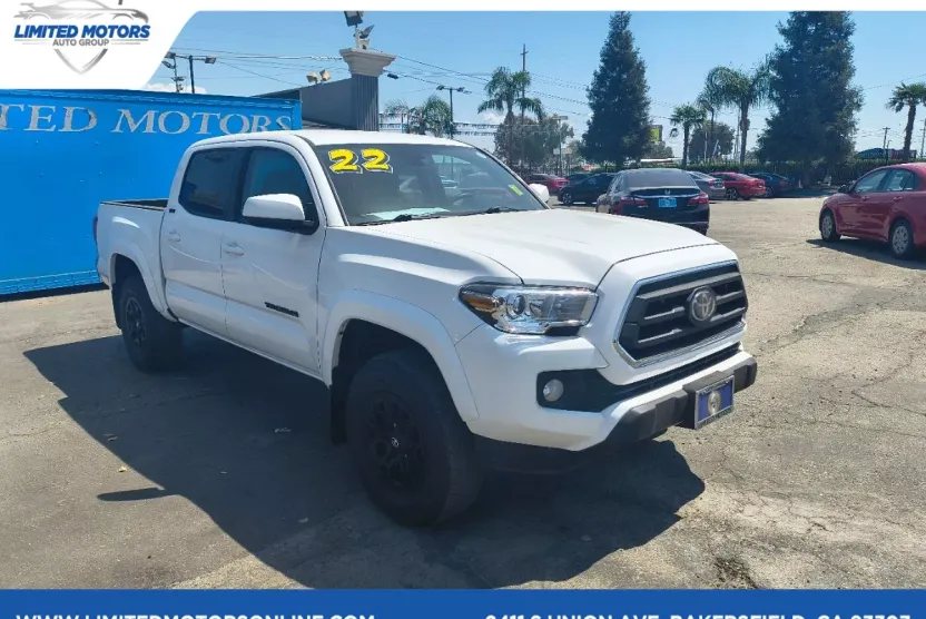2022 Toyota Tacoma SR5 photo 1