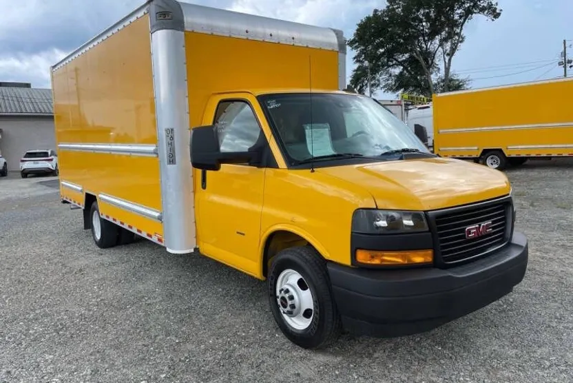 2021 Gmc Savana 3500 Cutaway photo 1